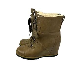 Universal Threads Goode Co Boots Size 8 Color Olive